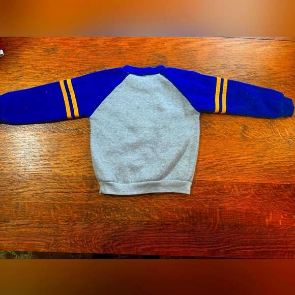 Sweater - Picture 2 of 2